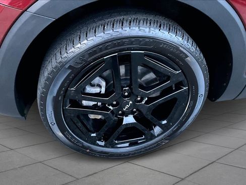 Used 2024 Kia Telluride EX X-Line image 11