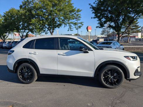New 2026 Honda HR-V Sport image 2