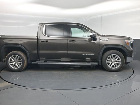Used 2019 GMC Sierra 1500 SLE w/ SLE Value Package image 2