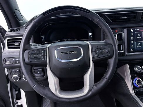 Used 2024 GMC Yukon Denali w/ Advanced Technology Package image 35