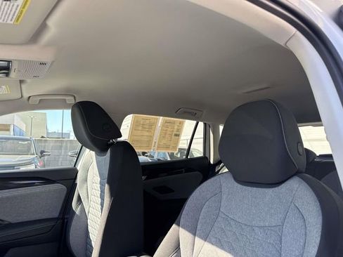 Used 2025 Volkswagen Tiguan S image 15