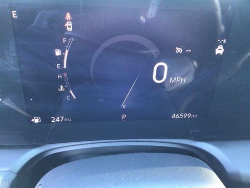 Used 2024 Buick Encore GX Sport Touring image 16