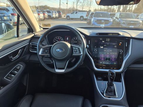 Certified 2022 Subaru Outback Limited image 9