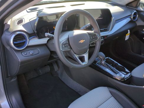 New 2026 Chevrolet Trax LT w/ Driver Confidence Package image 10