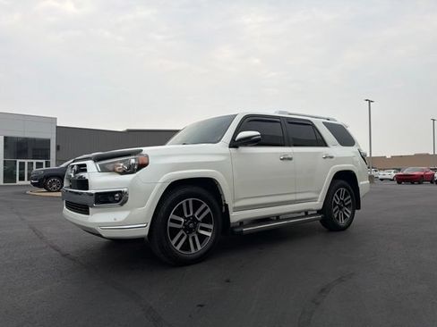 Used 2021 Toyota 4Runner Limited AWD/4WD image 3