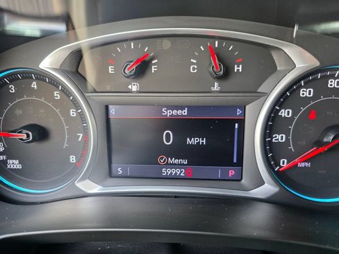 Used 2022 Chevrolet Traverse LT w/ LT Premium Package FWD image 23