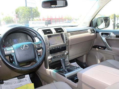 Used 2016 Lexus GX 460 w/ Comfort Package AWD/4WD image 31
