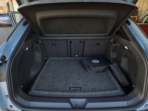 Certified 2024 Volkswagen ID.4 S image 22