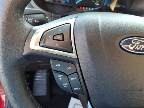 Used 2024 Ford Edge SEL w/ Convenience Package image 13