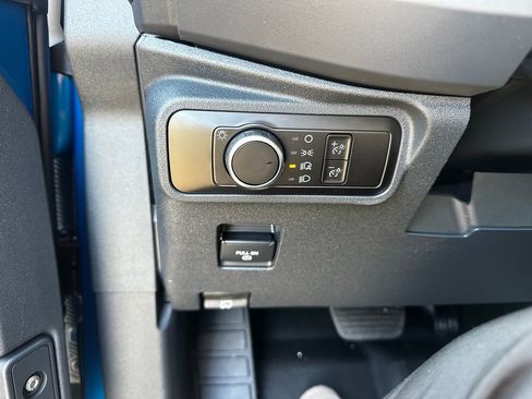 New 2025 Ford Bronco Badlands image 65