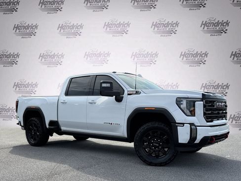 Used 2024 GMC Sierra 2500 AT4 w/ AT4 Premium Plus Package AWD/4WD image 2