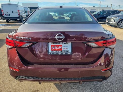 Used 2025 Nissan Sentra SV image 4