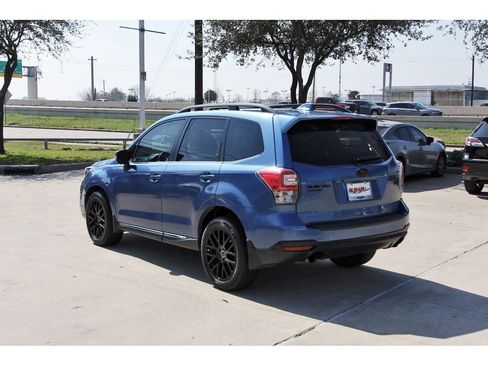 Used 2017 Subaru Forester 2.0XT Touring image 4