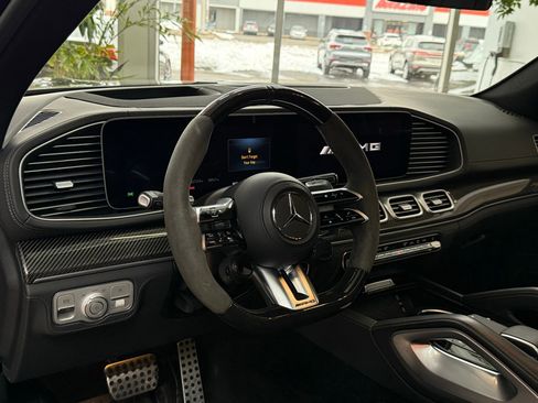 Used 2024 Mercedes-Benz GLS 63 AMG 4MATIC image 12