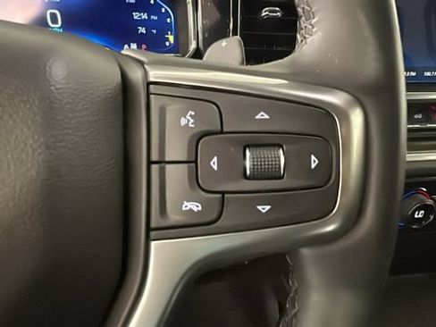 Used 2023 Chevrolet Silverado 1500 RST AWD/4WD image 17