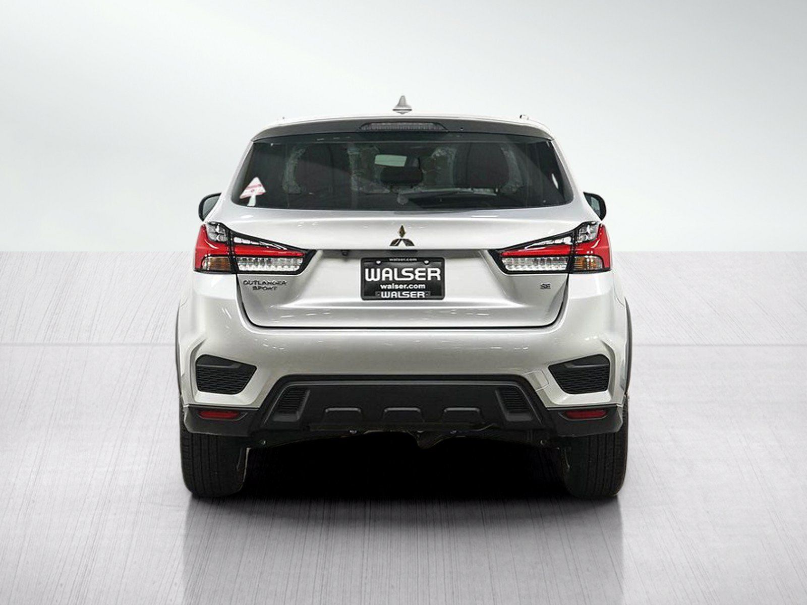 Used 2026 Mitsubishi Outlander Sport SE AWD/4WD image 4