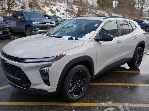 New 2026 Chevrolet Trax ACTIV w/ Sunroof Package image 4