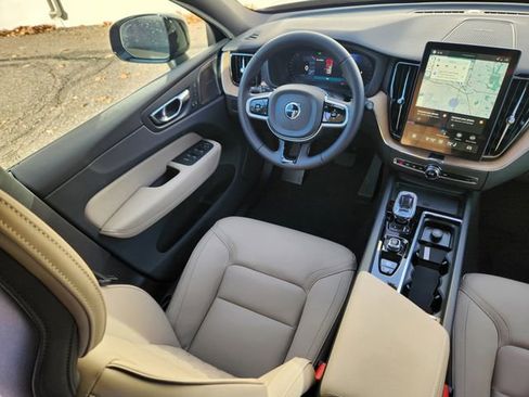 New 2026 Volvo XC60 B5 Plus w/ Climate Package PRO image 10