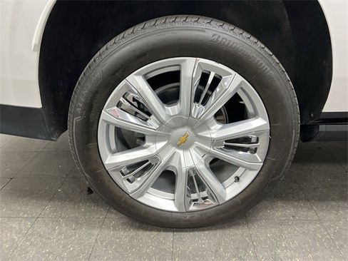 Used 2023 Chevrolet Suburban High Country image 68