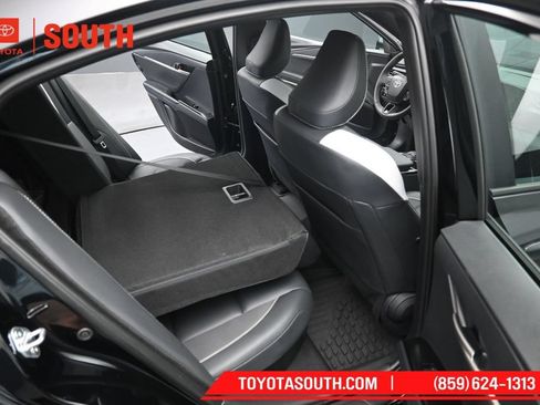 Used 2026 Toyota Camry SE FWD image 27