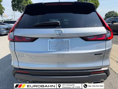 Used 2023 Honda CR-V Sport Touring image 4