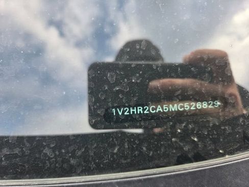 Used 2021 Volkswagen Atlas SE AWD/4WD image 11