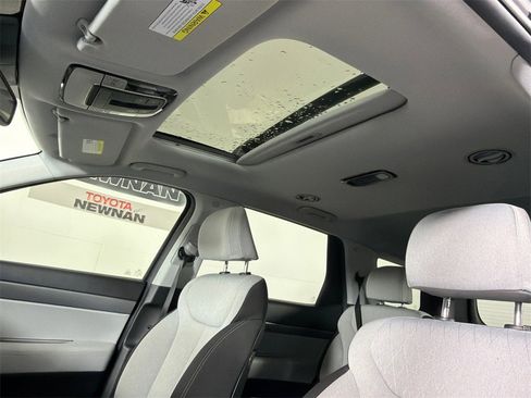 Used 2021 Hyundai Palisade SEL image 2