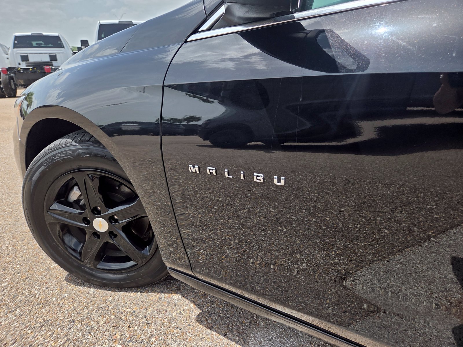 Used 2024 Chevrolet Malibu LT FWD image 11
