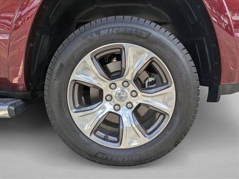 Used 2019 RAM 1500 Laramie AWD/4WD image 21