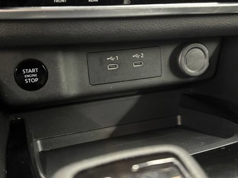 Used 2025 Nissan Rogue SV AWD/4WD image 33