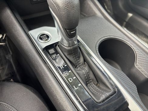 Used 2025 Nissan Altima 2.5 SV FWD image 42