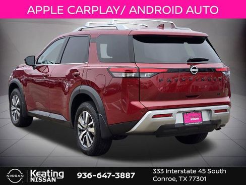 Certified 2024 Nissan Pathfinder SL w/ Black Appearance Package image 5