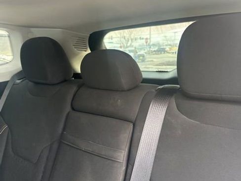 Used 2018 Jeep Compass Sport w/ Tech Group image 7