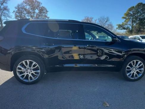 New 2026 GMC Acadia Denali w/ Super Cruise Package image 9