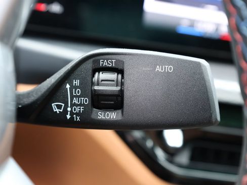 Used 2025 BMW M440i Coupe w/ Parking Assistance Package RWD image 33