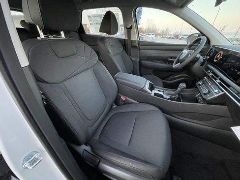 New 2025 Hyundai Tucson SE image 24