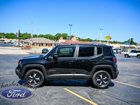 Used 2022 Jeep Renegade Trailhawk image 4