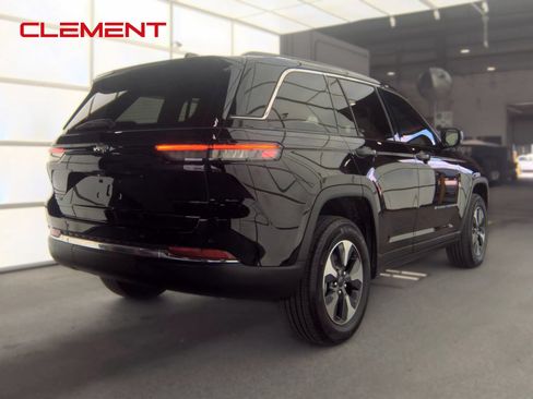 Used 2022 Jeep Grand Cherokee Limited 4xe AWD/4WD image 6