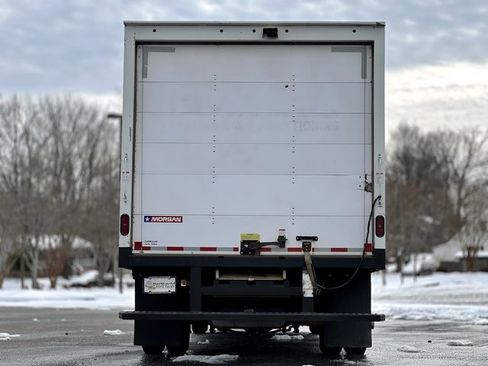 Used 2021 Ford E-350 and Econoline 350 Super Duty w/ Power Windows & Locks Group image 6