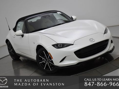 New 2025 MAZDA MX-5 Miata Grand Touring w/ Appearance Package image 2