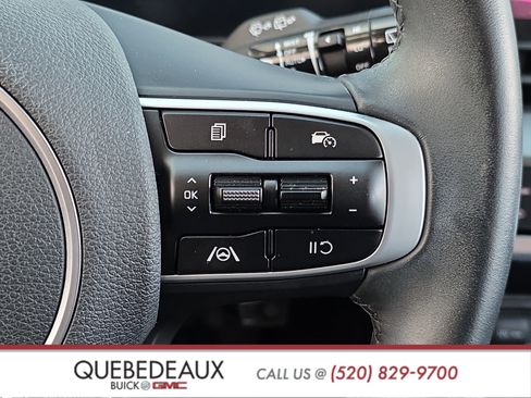 Used 2023 Kia Sportage EX FWD image 13