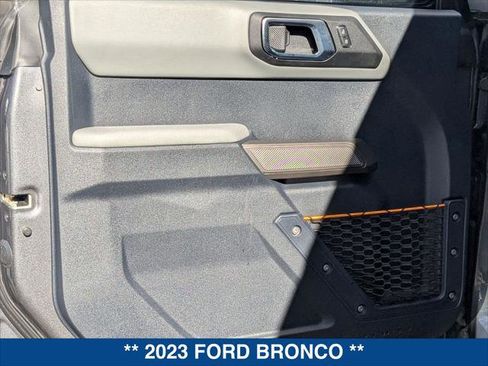 Certified 2023 Ford Bronco Badlands w/ Sasquatch Package image 9