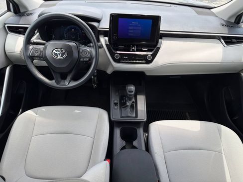 Used 2026 Toyota Corolla Cross L FWD image 23