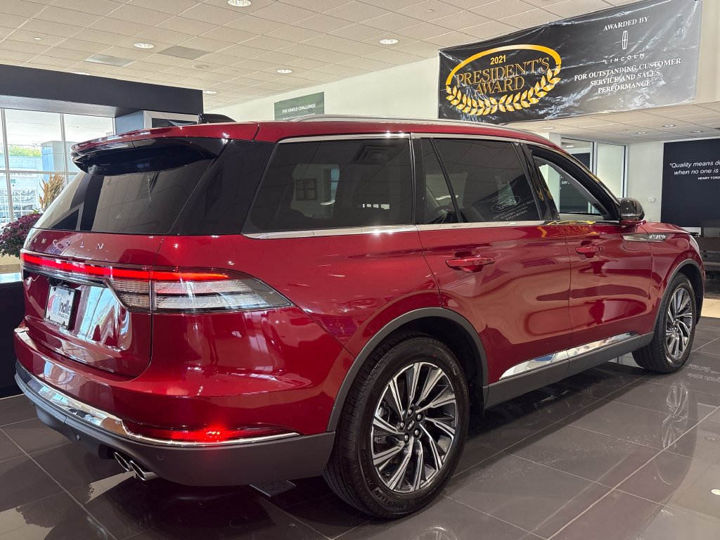 New 2027 Lincoln Aviator AWD image 29