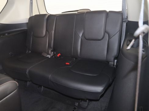 Used 2024 Nissan Armada Platinum w/ Captain's Chairs Package image 57