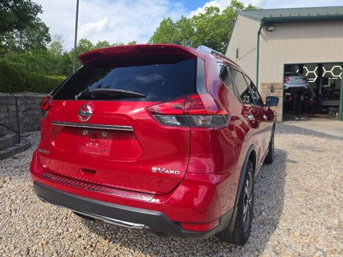 Used 2017 Nissan Rogue SL w/ SL Premium Package AWD/4WD image 7