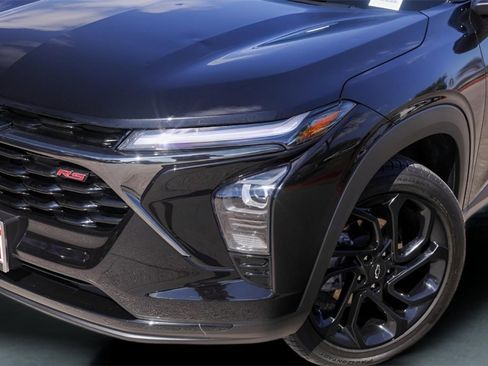 Used 2024 Chevrolet Trax RS w/ Driver Confidence Package image 3