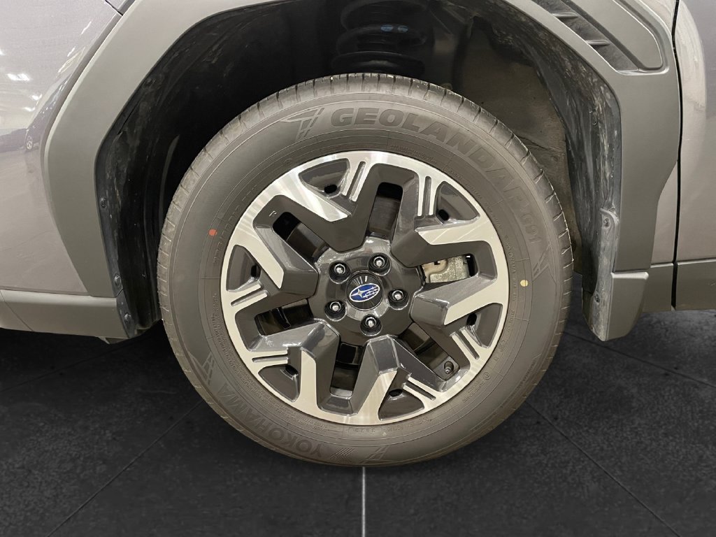 Used 2026 Subaru Forester Premium AWD/4WD image 14