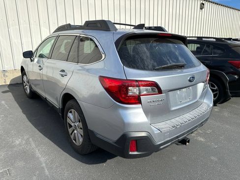 Used 2018 Subaru Outback 2.5i Premium AWD/4WD image 5