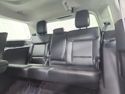 Used 2025 Ford Expedition Platinum AWD/4WD image 12